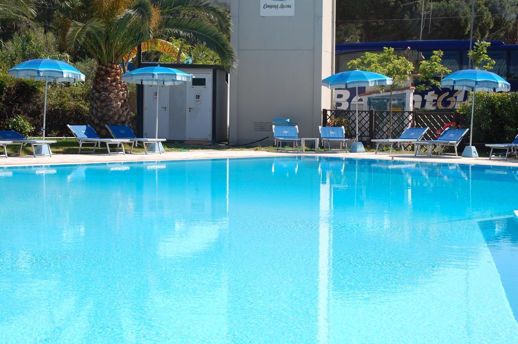 Camping Lacona Capoliveri  Exteriör bild