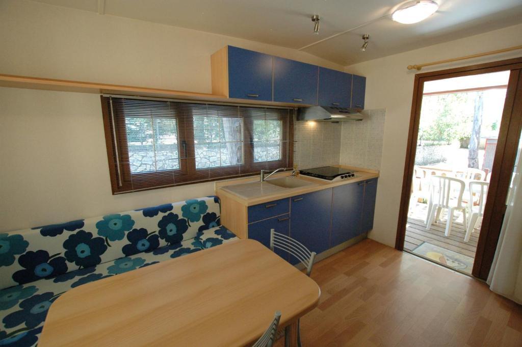 Camping Lacona Capoliveri  Rum bild