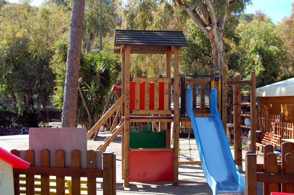 Camping Lacona Capoliveri  Exteriör bild