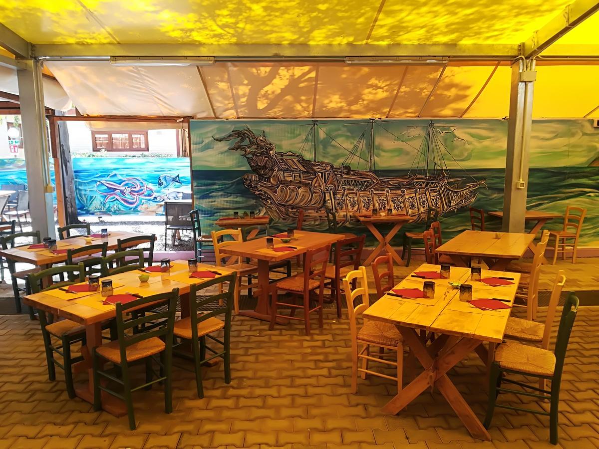 Camping Lacona Capoliveri  Exteriör bild
